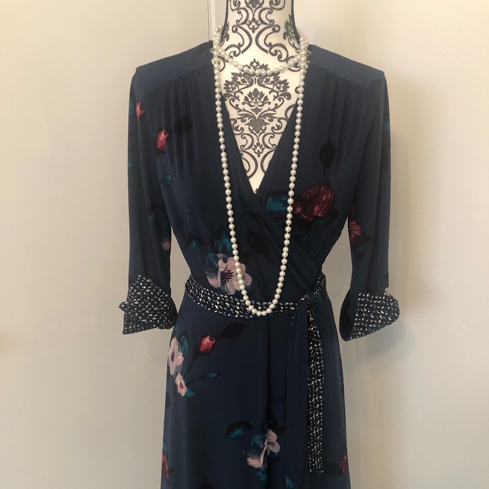 NWOT/Reversible Floral/Geo-print Faux wrap Dress.